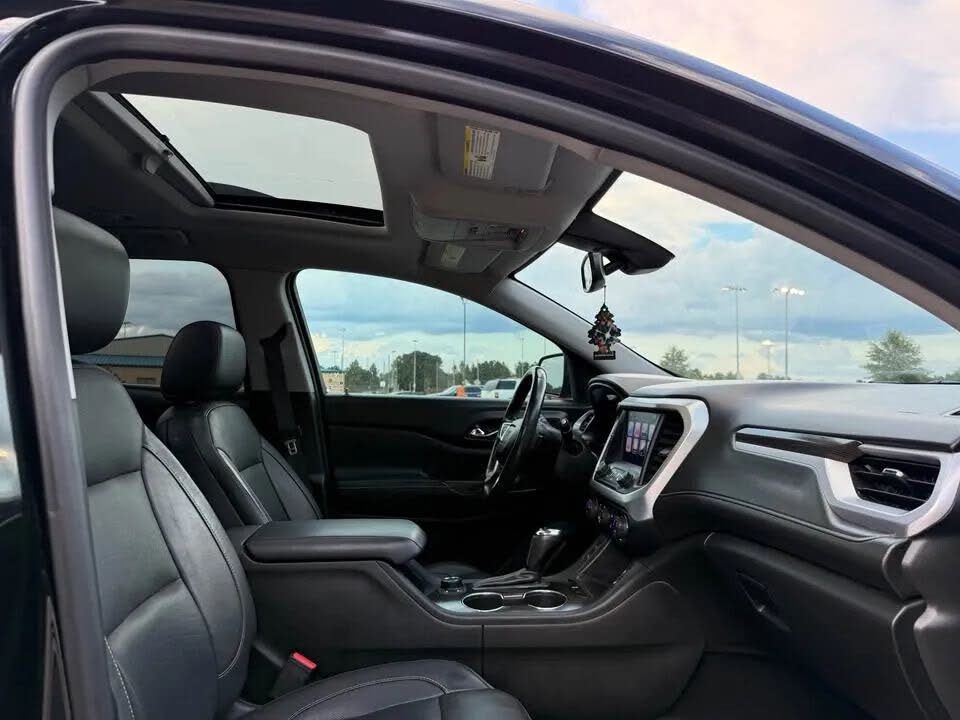 GMC Acadia SLT-2 (2017) - Gasoline
