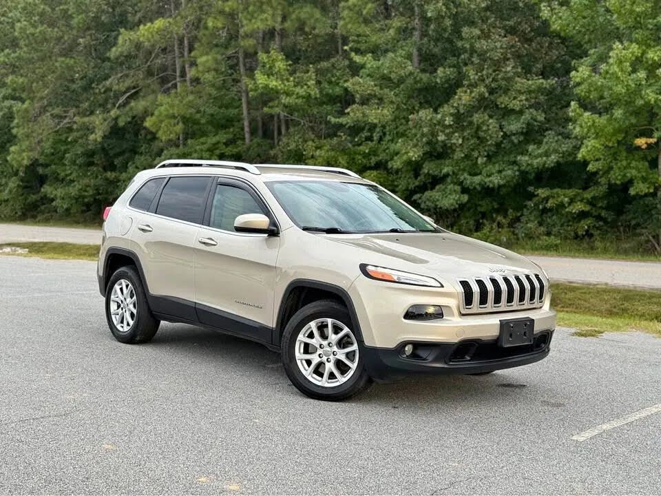 Jeep Cherokee Latitude (2015) - Gasoline