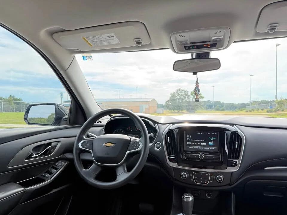 Chevrolet Traverse LS (2019) - Gasoline