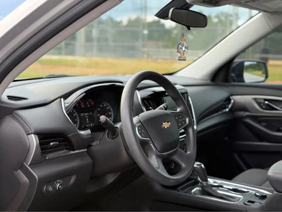 Chevrolet Traverse LS (2019) - Gasoline