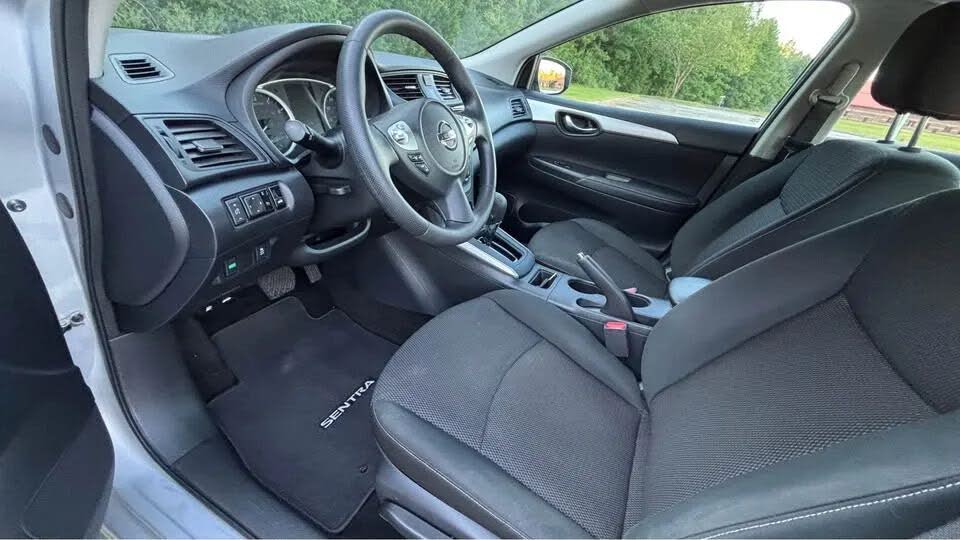 Nissan Sentra S (2019) - Gasoline