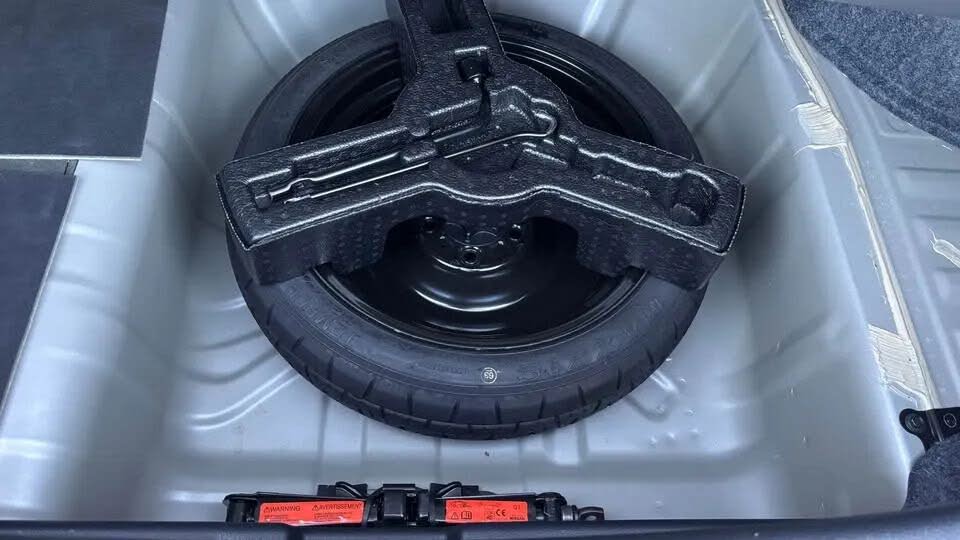 Nissan Sentra S (2019) - Gasoline