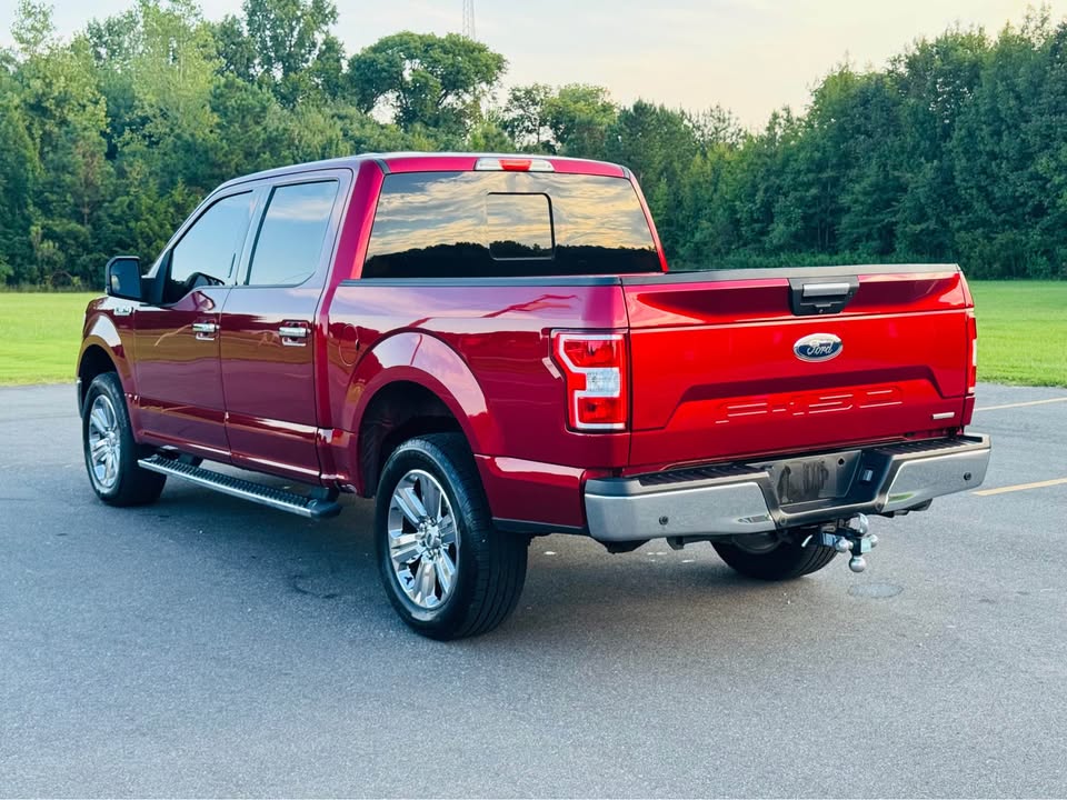 Ford F150 SuperCrew Cab XLT (2018) - Gasoline