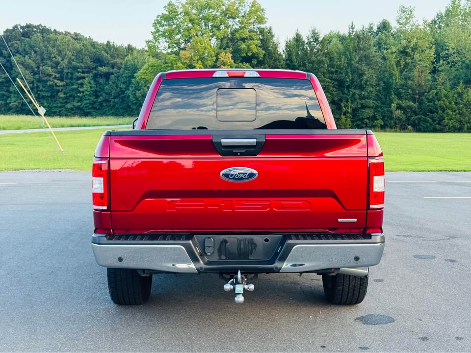 Ford F150 SuperCrew Cab XLT (2018) - Gasoline