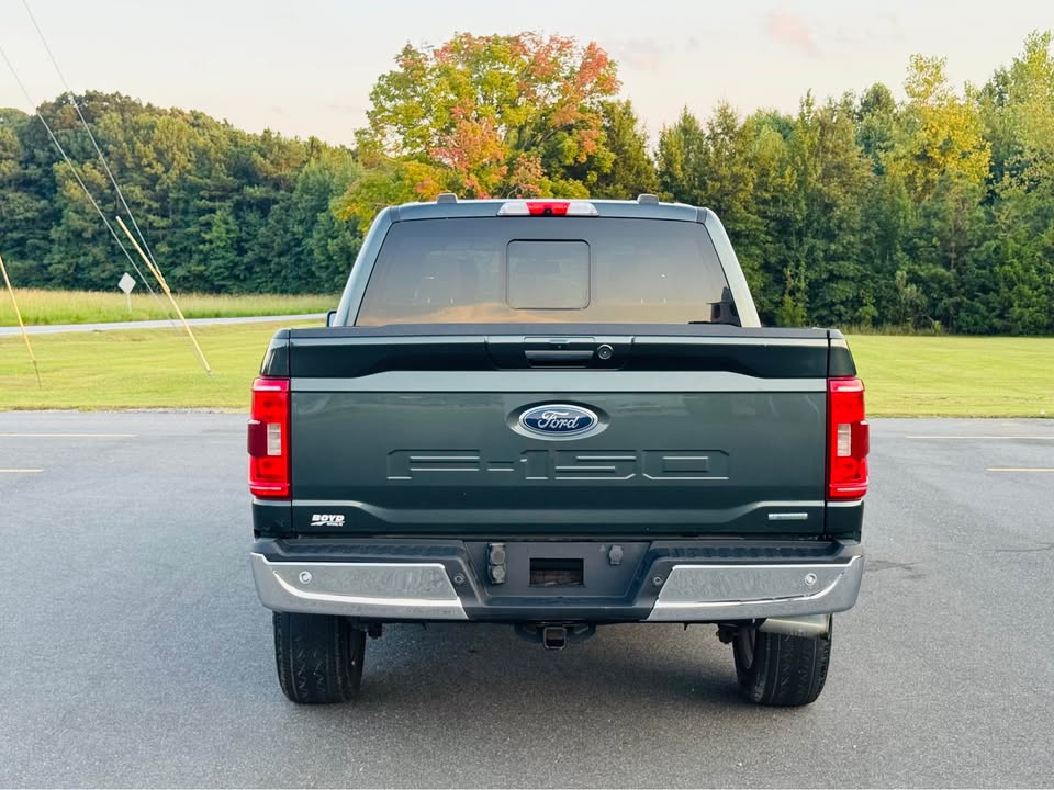 Ford F150 SuperCrew Cab XLT (2021) - Gasoline