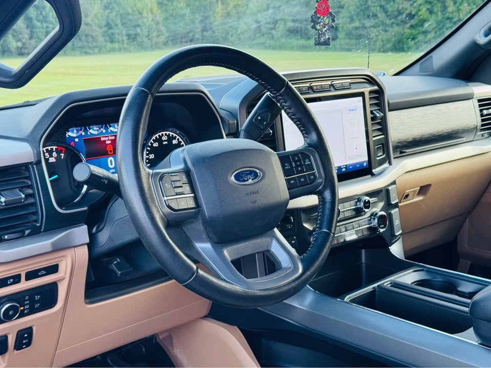 Ford F150 SuperCrew Cab XLT (2021) - Gasoline