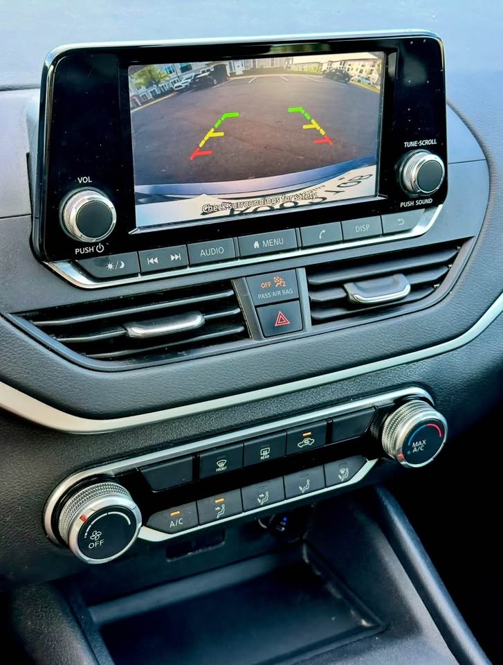 Nissan Altima S (2023) - Gasoline