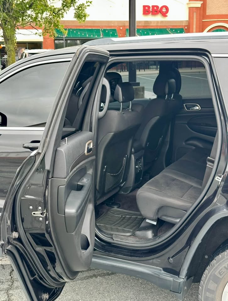Jeep Grand Cherokee Laredo (2016) - Gasoline