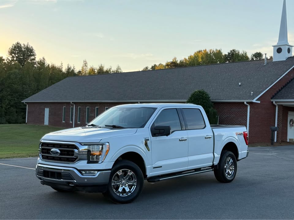Ford F150 SuperCrew Cab XLT (2021) - Hybrid