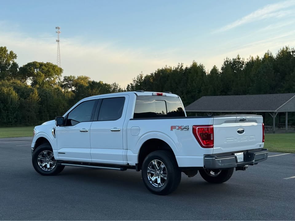 Ford F150 SuperCrew Cab XLT (2021) - Hybrid