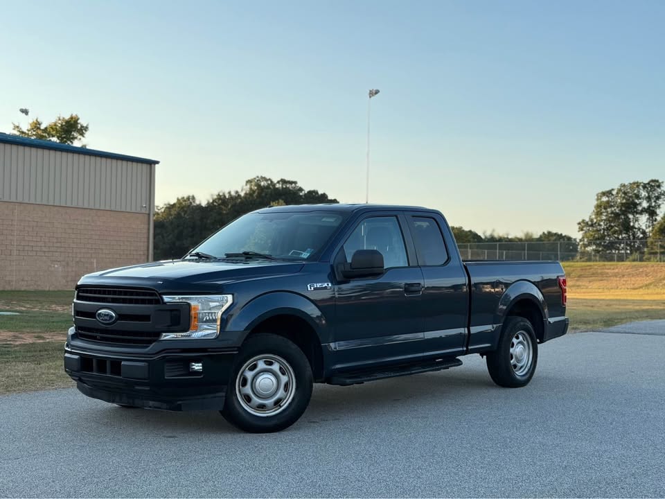 Ford F150 Super Cab XL (2018) - Gasoline