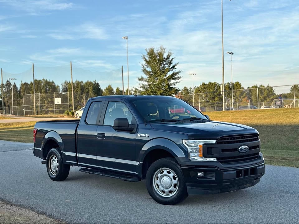 Ford F150 Super Cab XL (2018) - Gasoline