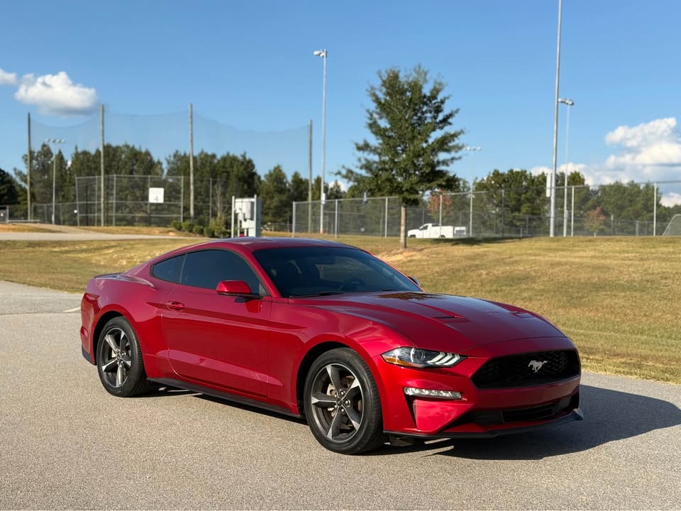 Ford Mustang (2020) - Gasoline