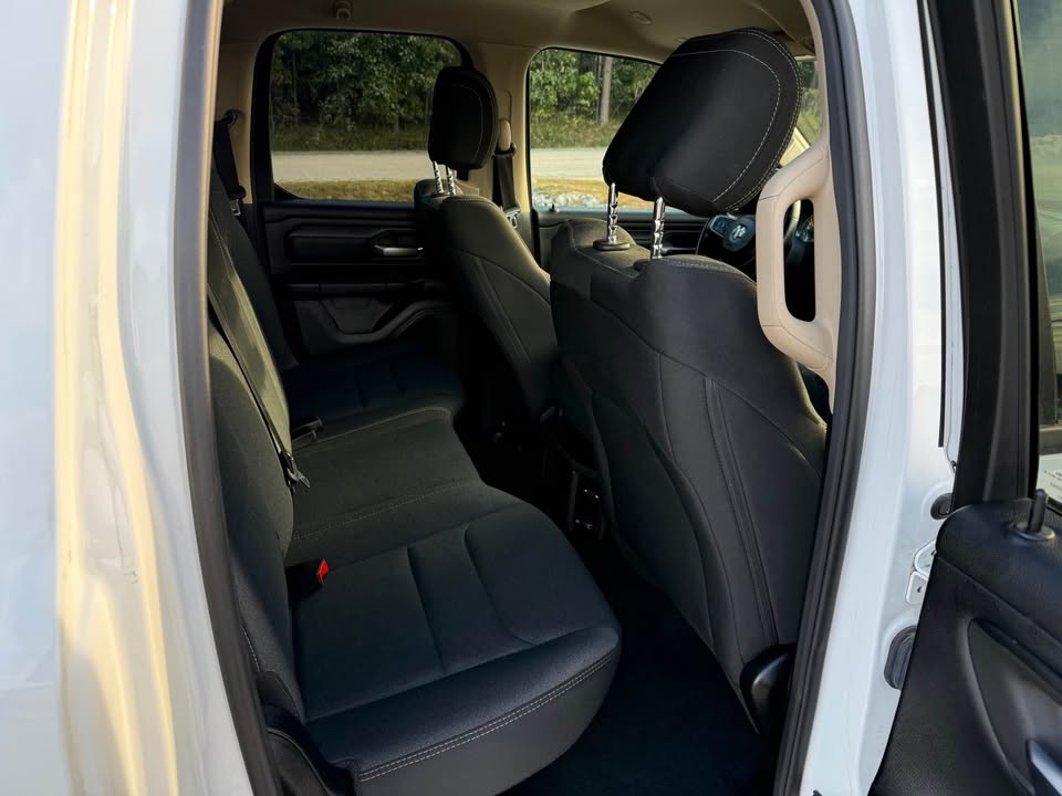 Ram 1500 Classic Tradesman Quad Cab (2019) - Gasoline