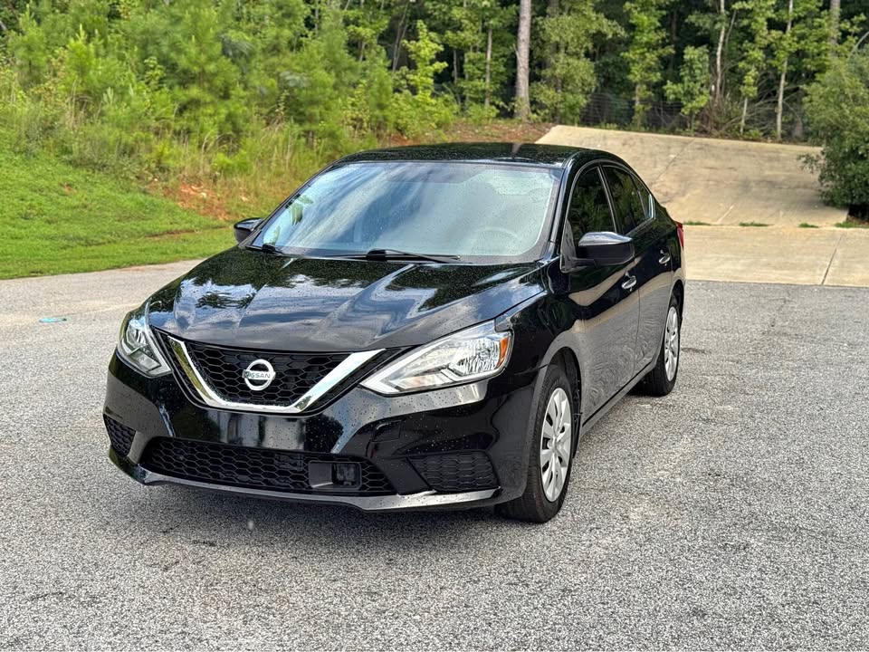 Nissan Sentra S (2018) - Gasoline