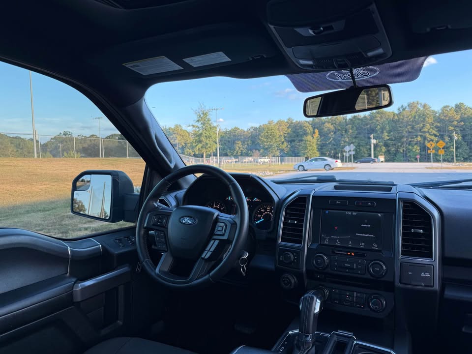 Ford F150 SuperCrew Cab XLT (2018) - Gasoline