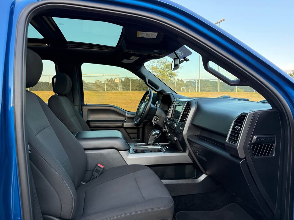 Ford F150 SuperCrew Cab XLT (2018) - Gasoline