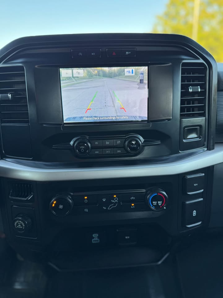 Ford F150 Super Cab XL (2021) - Gasoline