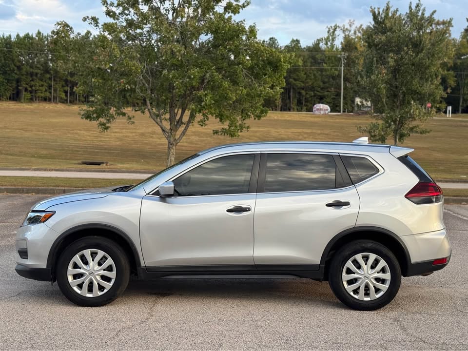 Nissan Rogue S (2020) - Gasoline