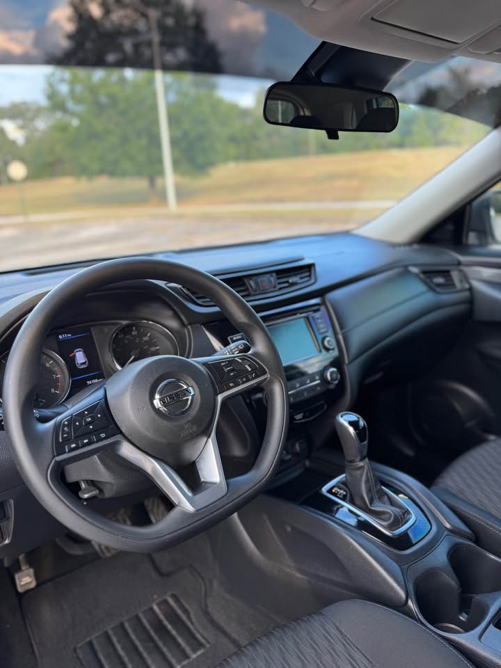 Nissan Rogue S (2020) - Gasoline