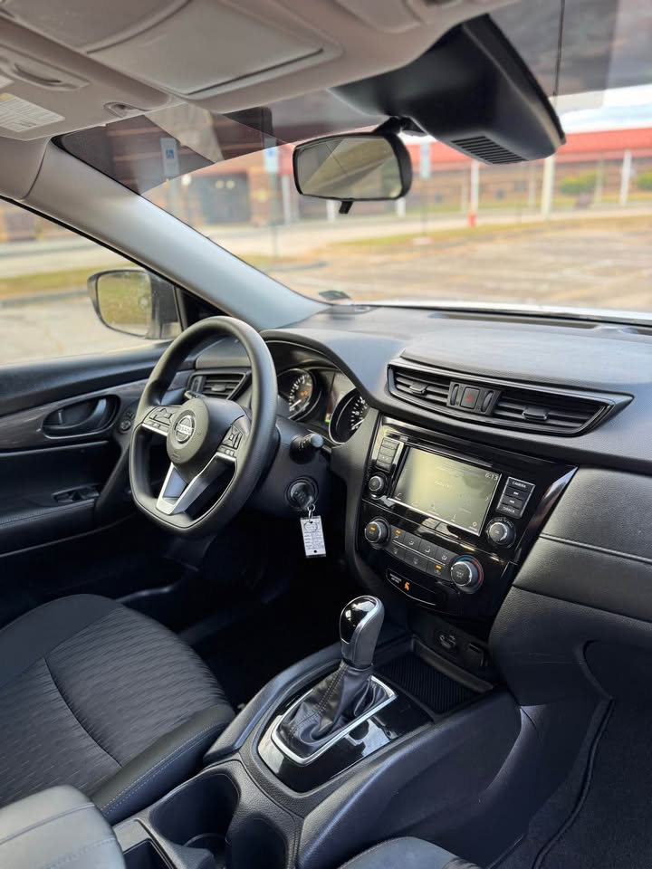 Nissan Rogue S (2020) - Gasoline