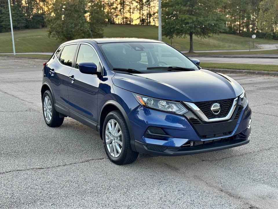 Nissan Rogue Sport S (2022) - Gasoline