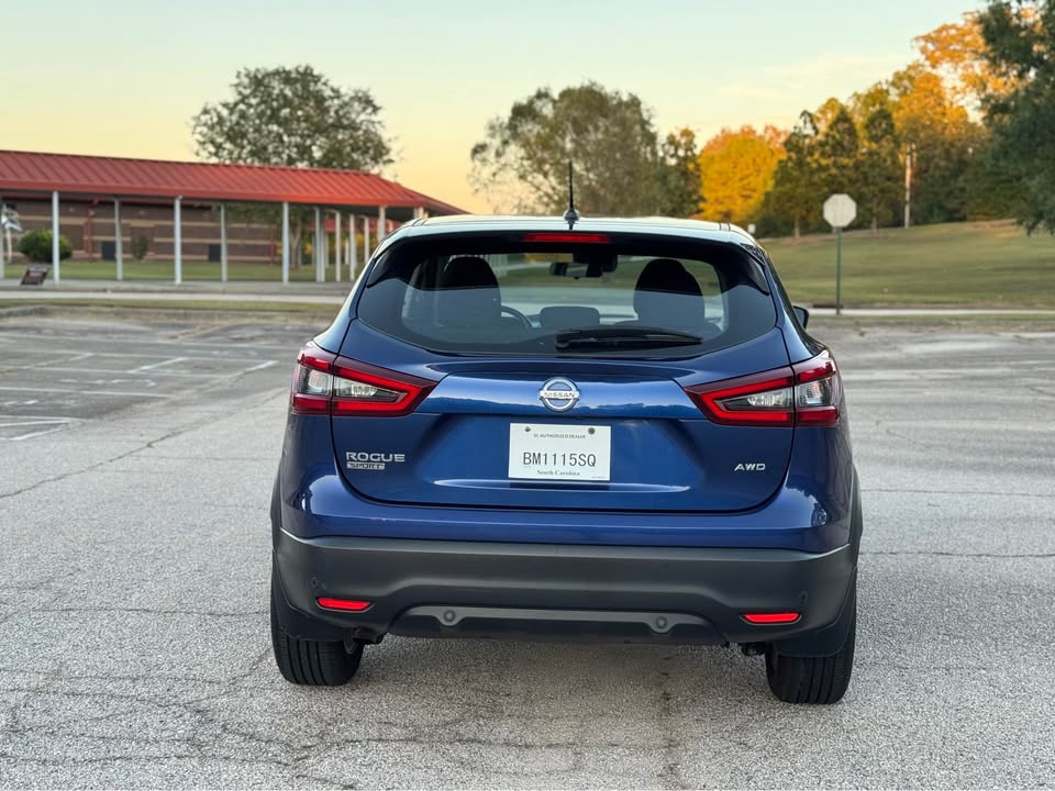 Nissan Rogue Sport S (2022) - Gasoline