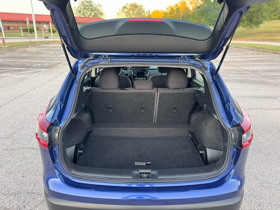Nissan Rogue Sport S (2022) - Gasoline