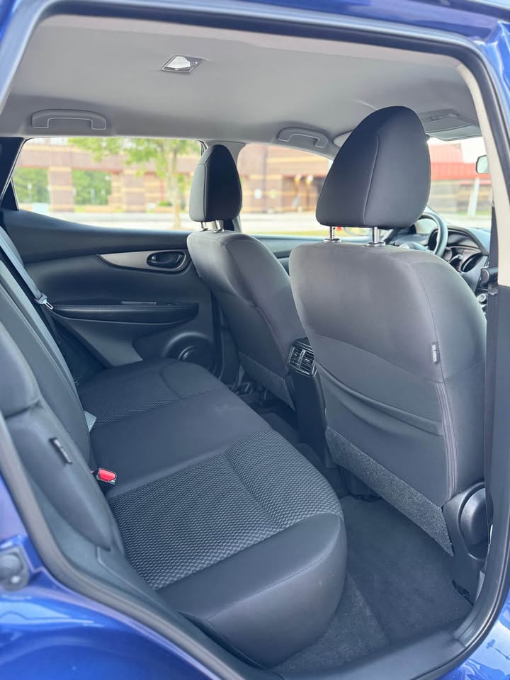 Nissan Rogue Sport S (2022) - Gasoline